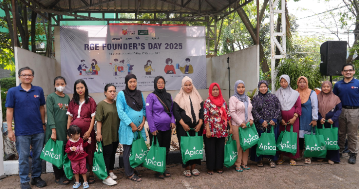 Bantu Atasi Stunting  Apical Gelar Aksi Sosial Di RGE Founder s Day 2025