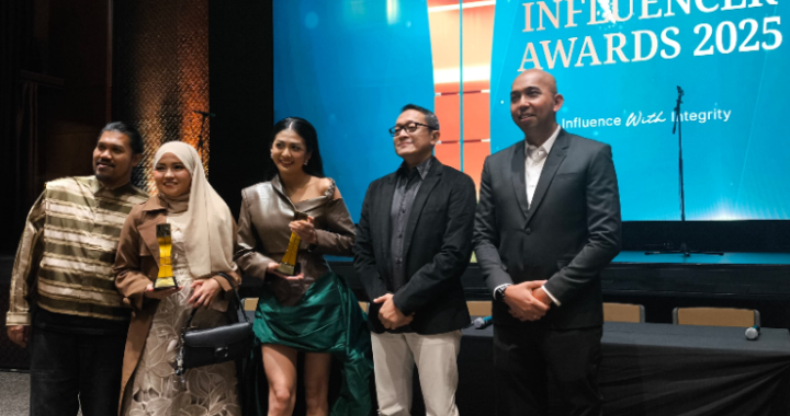 Founder II Awards Beri Penghargaan Kepada Influencer Berpengaruh