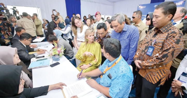 Kunjungi Perumahan Di Bekasi Ratu Maxima Puji Program BTN Bayar KPR Pakai Sampah