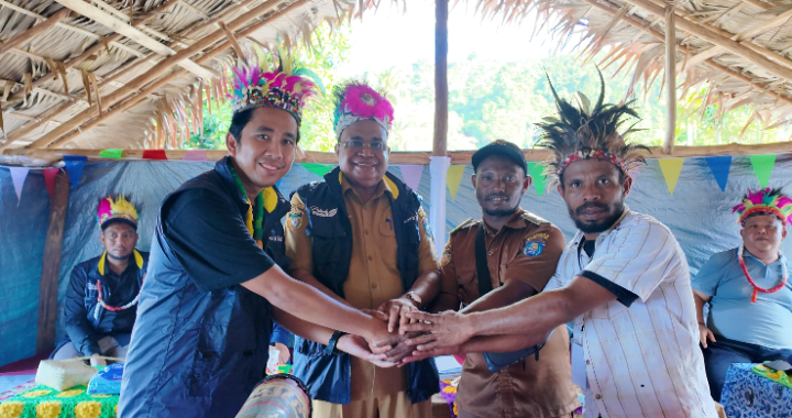 Pelindo bersama Ibeka Hadirkan Listrik 24 Jam di Kampung Ausem Papua