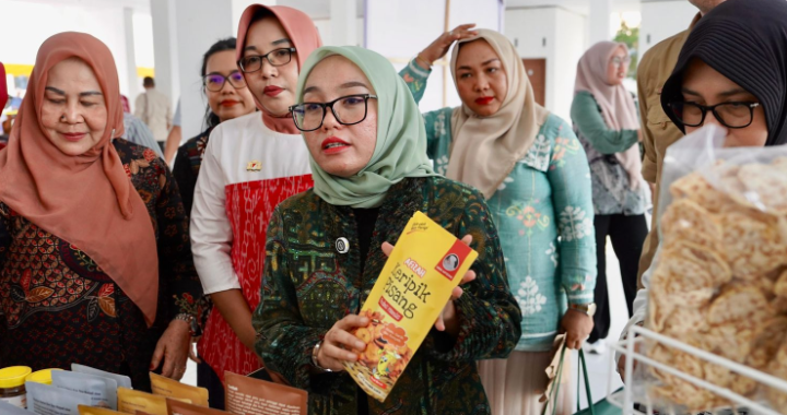 Resmikan Pasar Tematik Di Parigi Moutong  Kemenkop Dorong Pengembangan Ekonomi Lokal