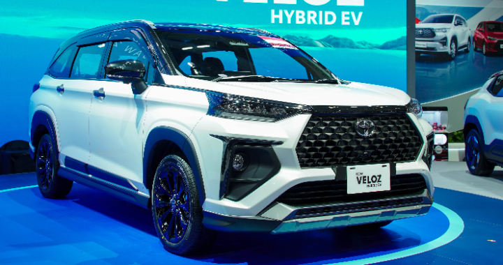 Toyota Luncurkan New Veloz Hybrid EV Di GJAW 2025  Harga Rp 299 Juta