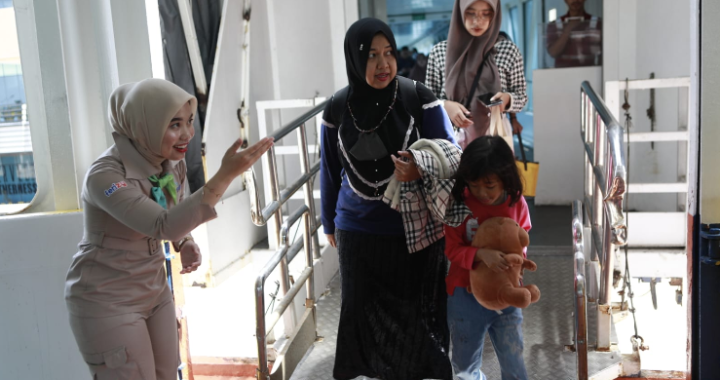 Hadapi Nataru  ASDP Imbau Kewaspadaan Cuaca Ekstrem Di Wilayah Penyeberangan