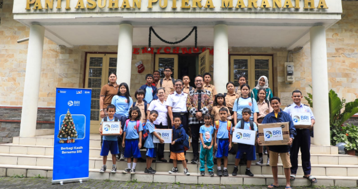 Maknai Natal 2025  BRI Peduli Salurkan Puluhan Ribu Paket Sembako Bagi Masyarakat