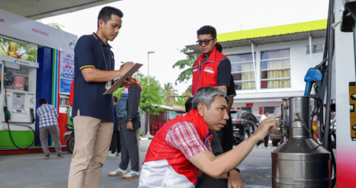 Pertamina Retail Salurkan Bantuan Banjir dan Santuni Panti Asuhan di Sumbar