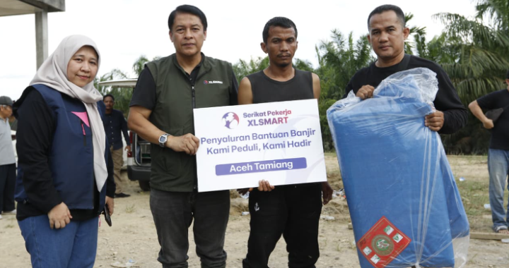 Serikat Pekerja XLSMART Salurkan Bantuan Banjir di Aceh Tamiang