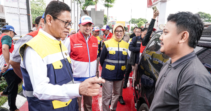Wamen ESDM Tinjau Satgas Nataru Pertamina Di KM 57 Dan Fuel Terminal Cikampek