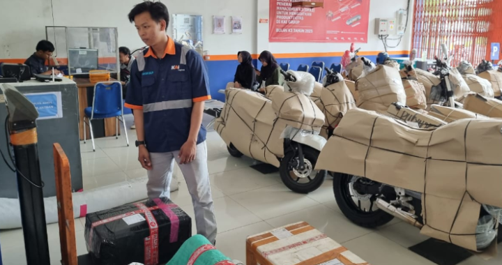 KAI Logistik Catat Pengiriman Lebih Dari 3 000 Ton Di Nataru 2026