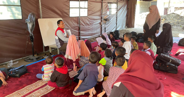 Pertamina Patra Niaga Dirikan Sekolah dan Pesantren Sementara di Pidie Jaya