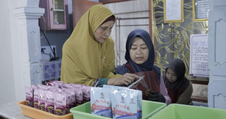 UMKM Bumbu Kemasan Ini Ubah Kesulitan Jadi Peluang Berkat Pemberdayaan BRI