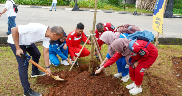 PTPP Sinergikan K3  ESG  dan Transportasi Hijau melalui Penanaman Pohon