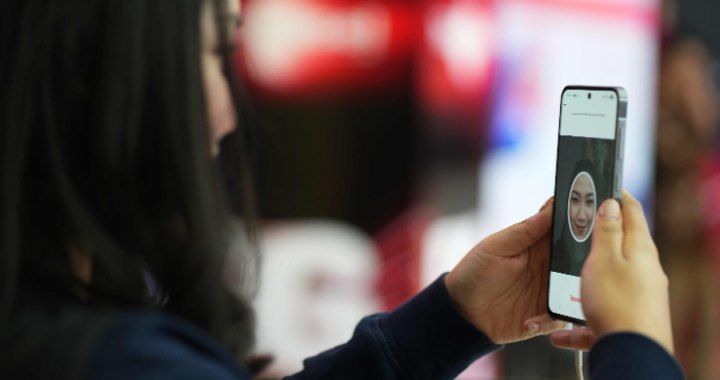 Telkomsel Terapkan Registrasi Nomor Seluler Berbasis Biometrik
