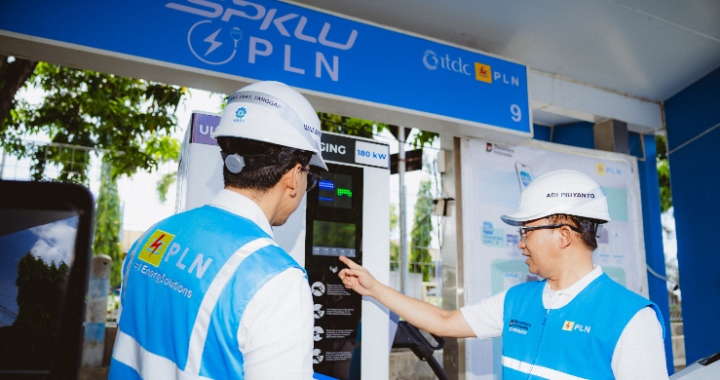 PLN Cek SPKLU Surabaya Banyuwangi  Pastikan Mudik Pakai Mobil Listrik Aman