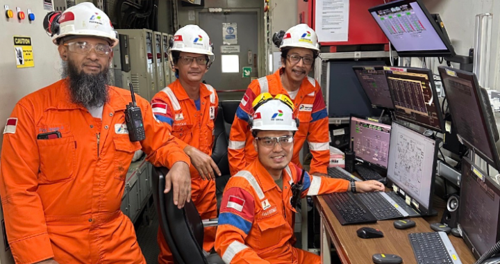 Tetap Bertugas Di Laut Saat Idul Fitri  Perwira Pertamina Jaga Produksi Migas