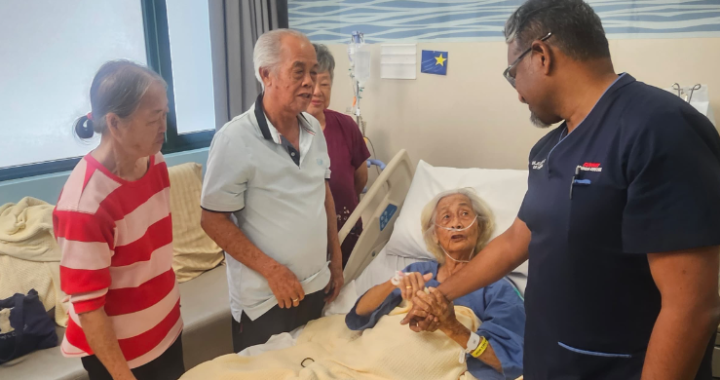 Jalani Operasi di Sunway KL  Nenek Usia 102 Tahun Kembali Berdiri dan Berjalan